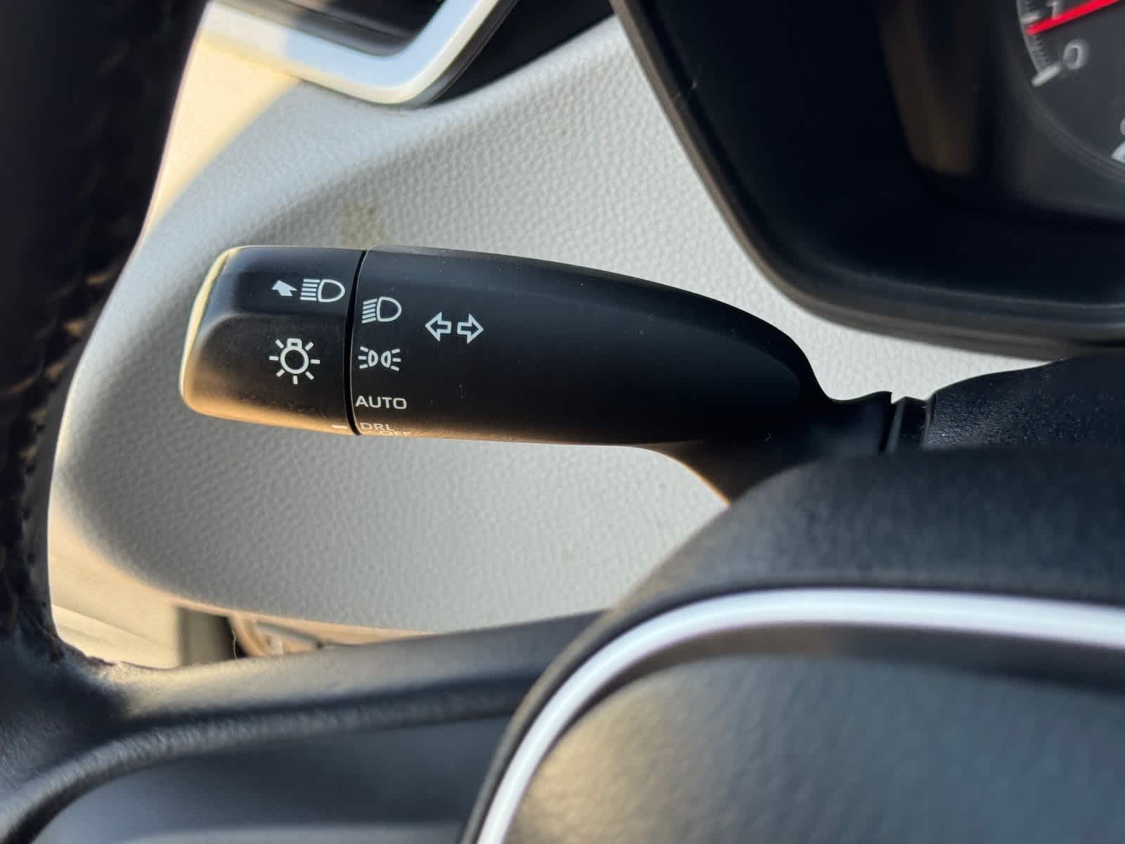 Thumbnail: 2021 Toyota Corolla - 32