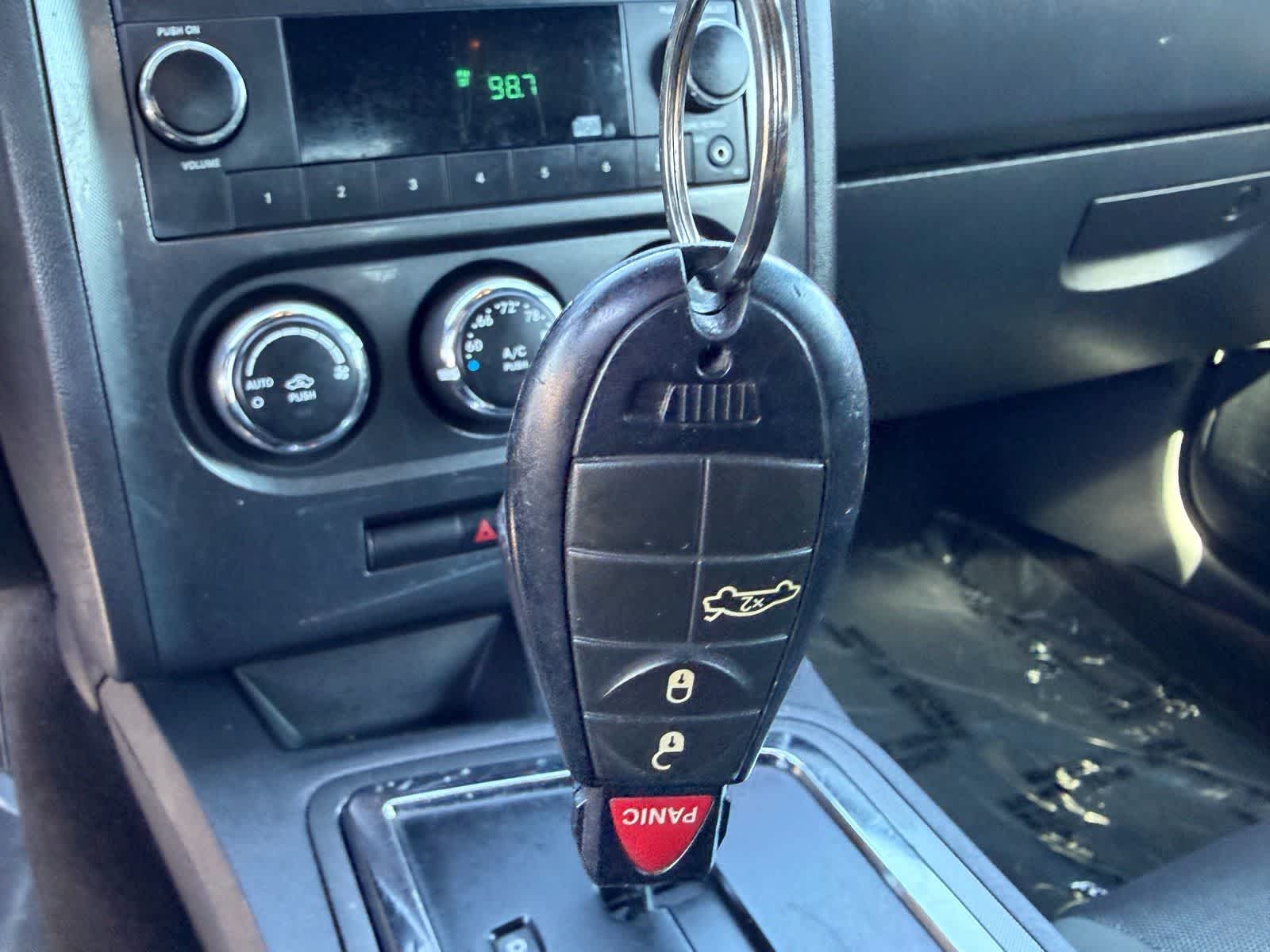 Thumbnail: 2011 Dodge Challenger - 26