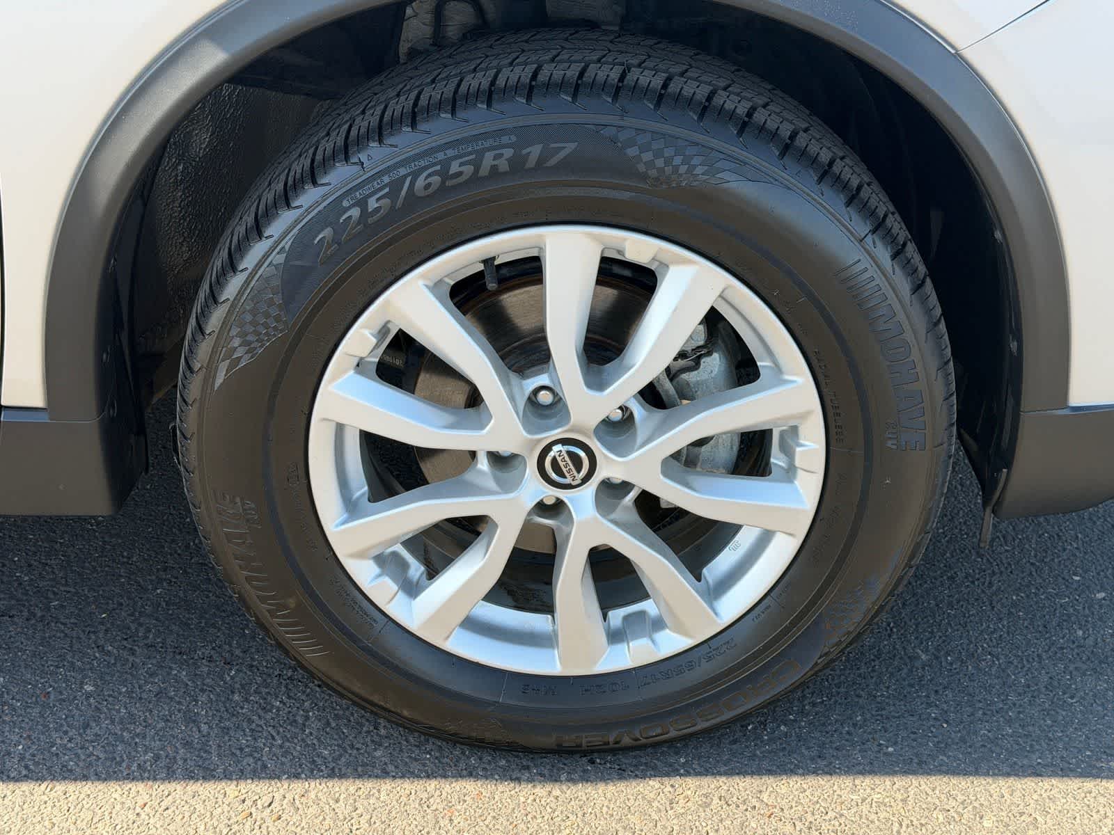 Thumbnail: 2019 Nissan Rogue - 9