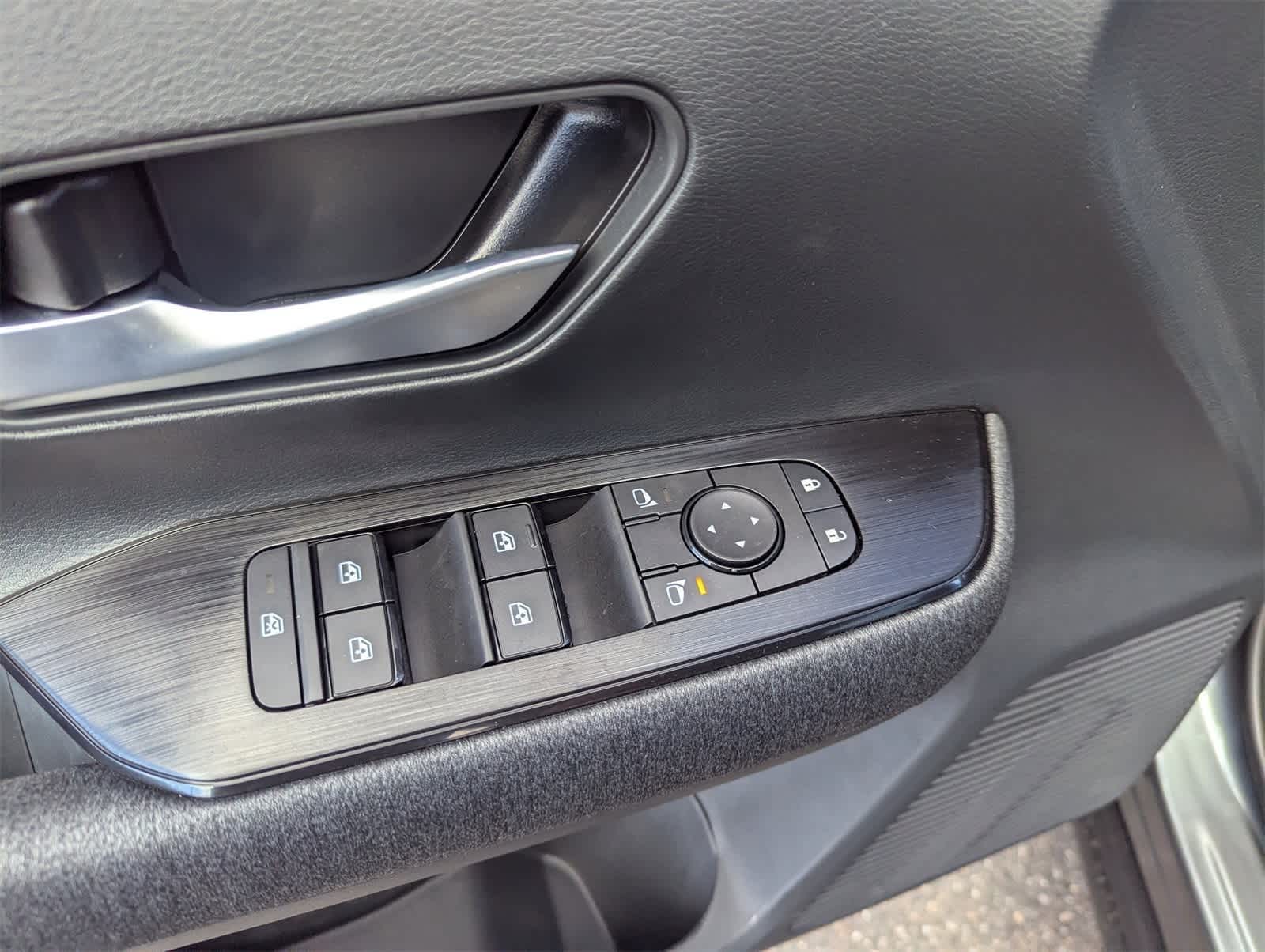 Thumbnail: 2026 Nissan Kicks - 19