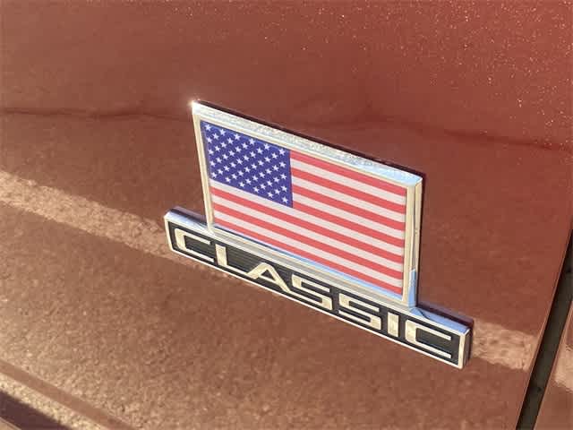 Thumbnail: 2019 RAM 1500 Classic - 11