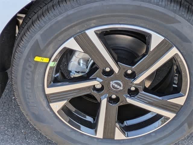 Thumbnail: 2025 Nissan Sentra - 10