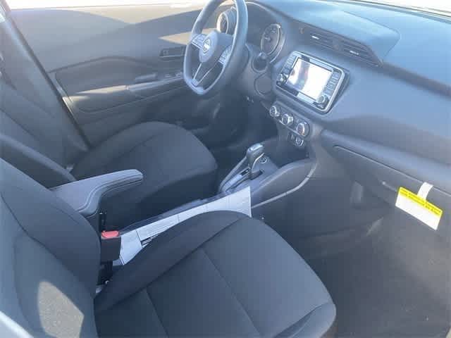 Thumbnail: 2025 Nissan Kicks - 14