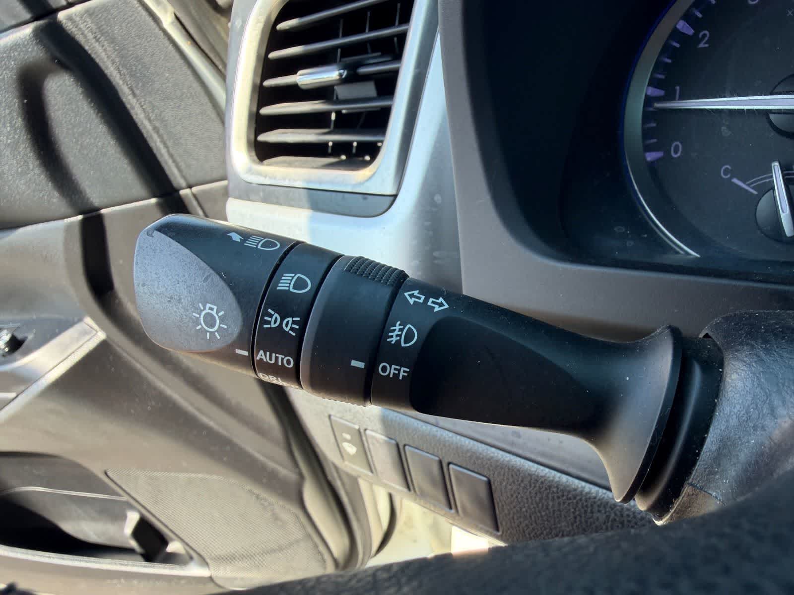 Thumbnail: 2018 Toyota Highlander - 20