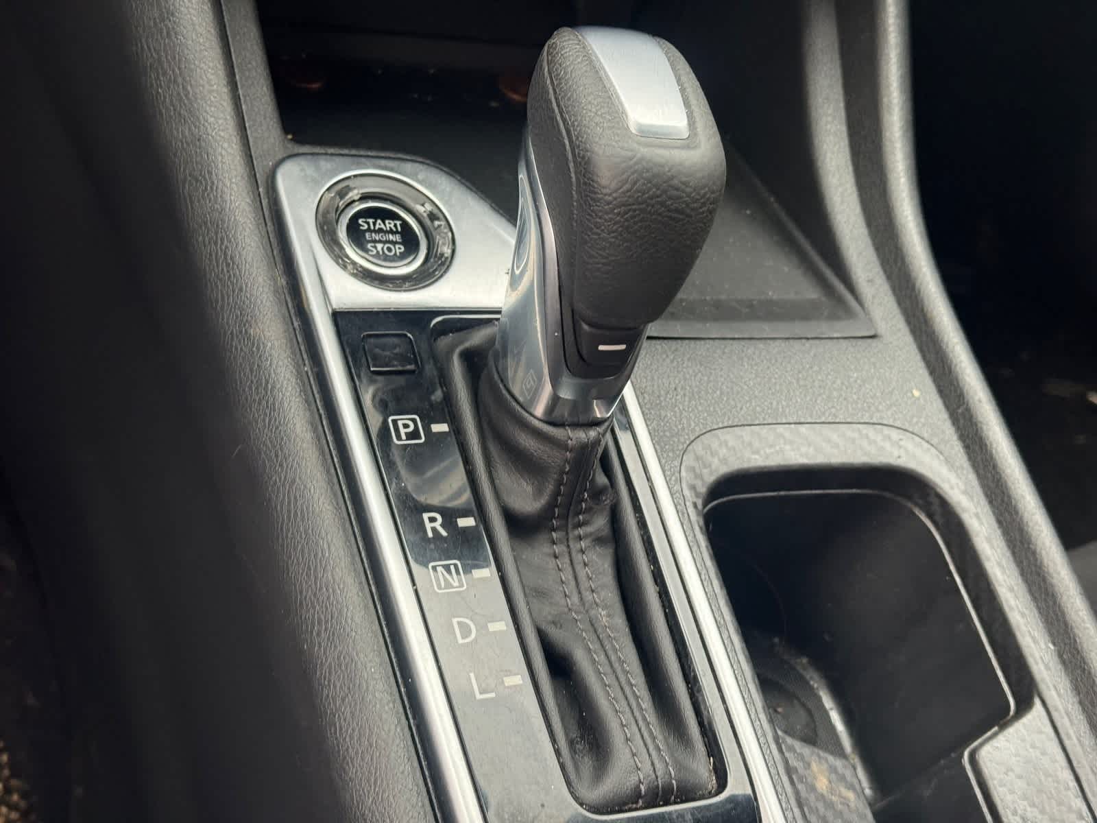 Thumbnail: 2022 Nissan Sentra - 18