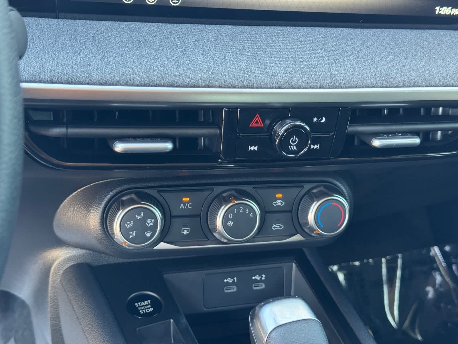 Thumbnail: 2026 Nissan Kicks - 23