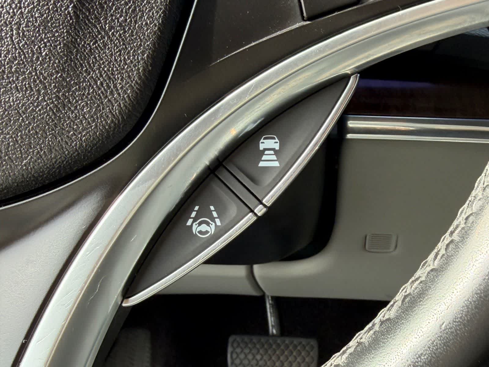 Thumbnail: 2017 Acura MDX - 24