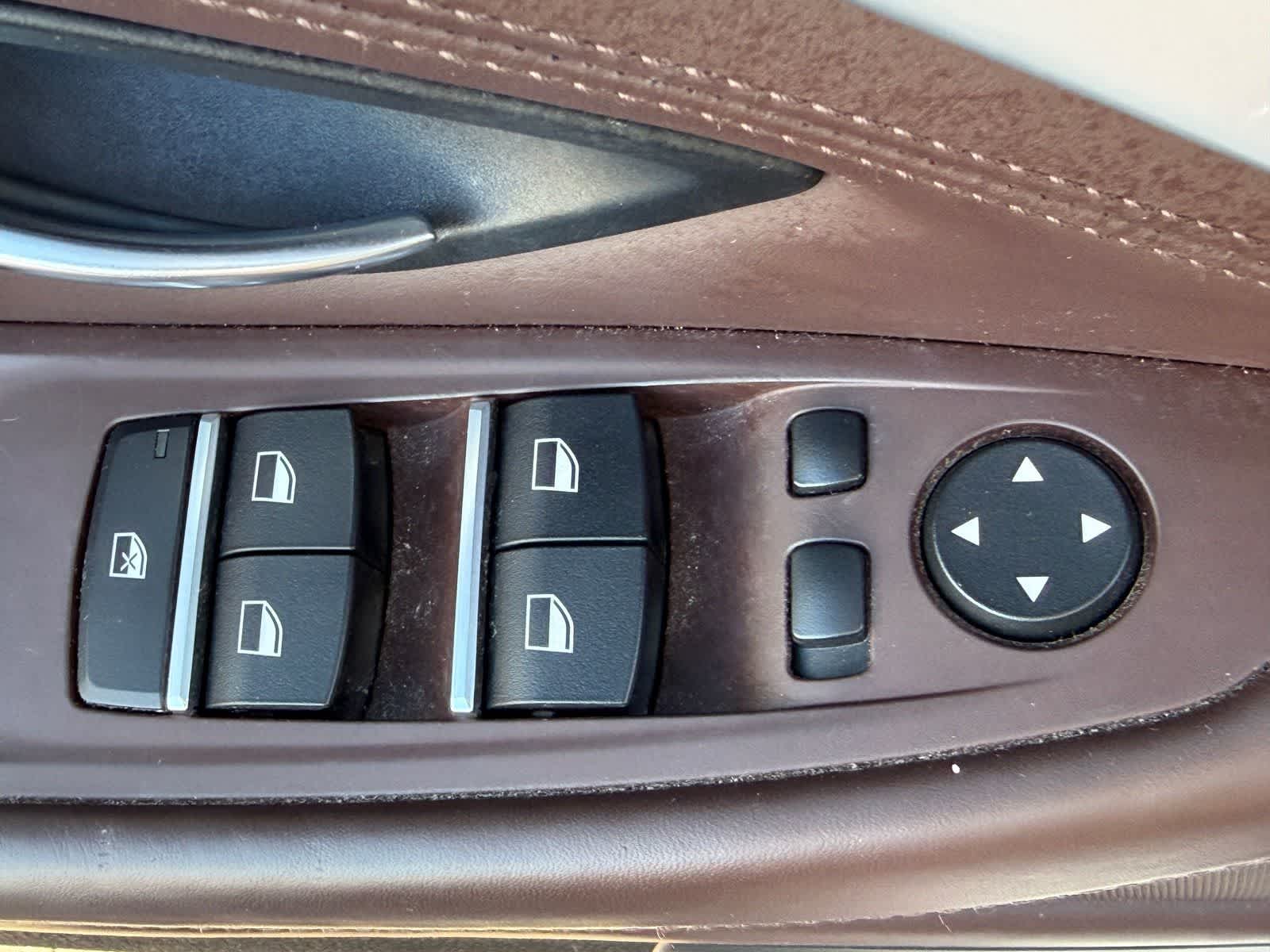 Thumbnail: 2014 BMW 5 Series - 14
