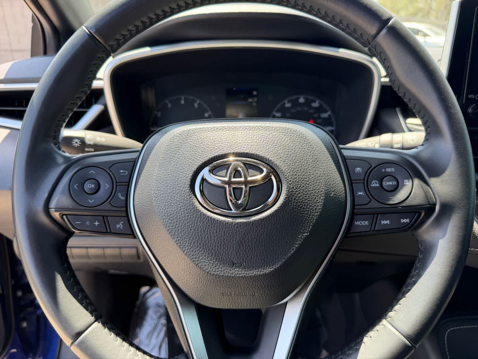 Thumbnail: 2023 Toyota Corolla - 16
