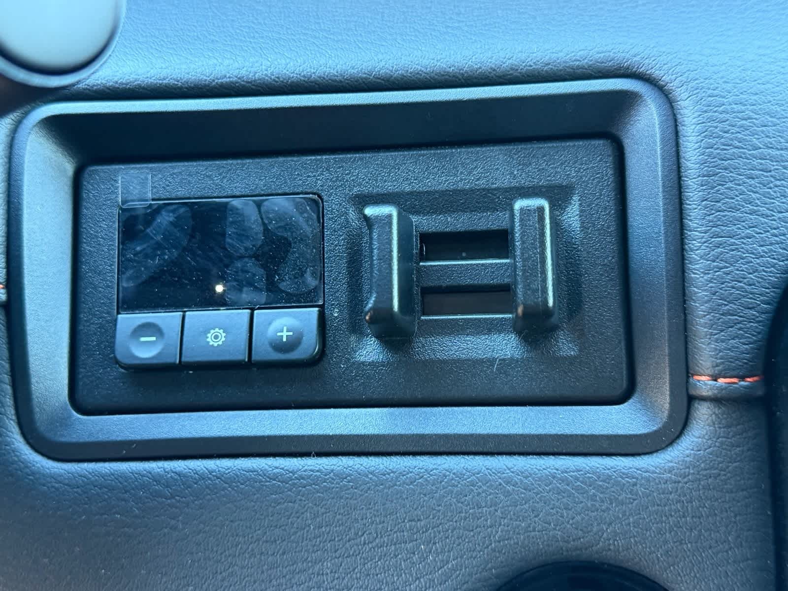 Thumbnail: 2025 Nissan Armada - 30