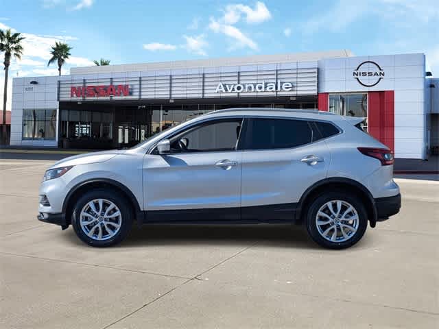 Thumbnail: 2021 Nissan Rogue Sport - 3