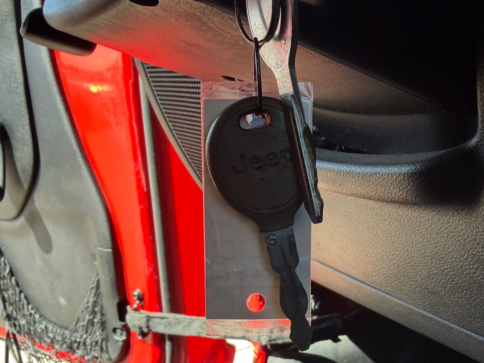 Thumbnail: 2014 Jeep Wrangler - 25