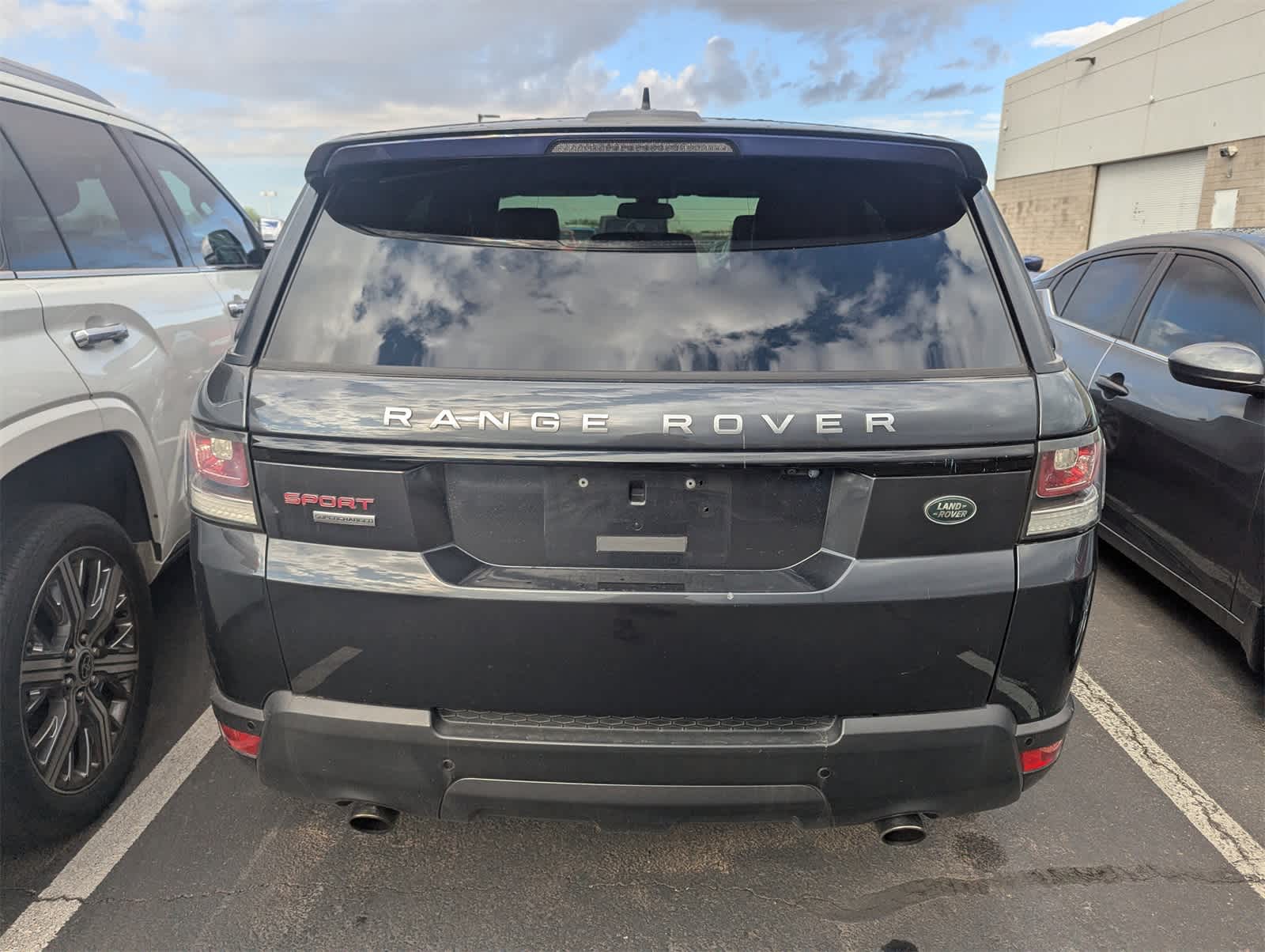 Thumbnail: 2016 Land Rover Range Rover Sport - 3