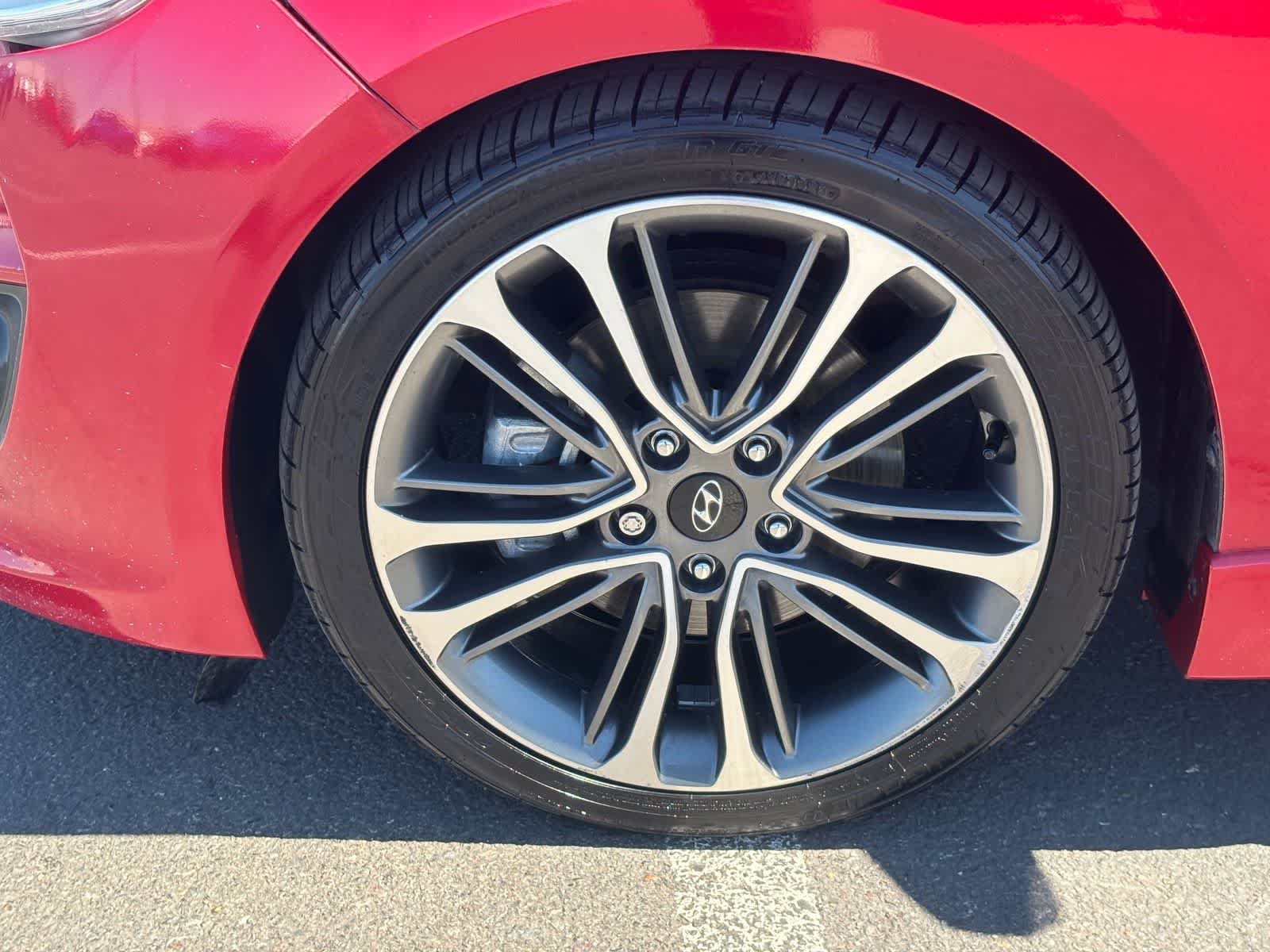 Thumbnail: 2017 Hyundai Veloster - 10