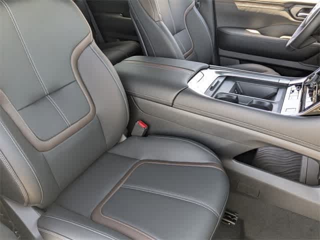 Thumbnail: 2025 Nissan Armada - 12