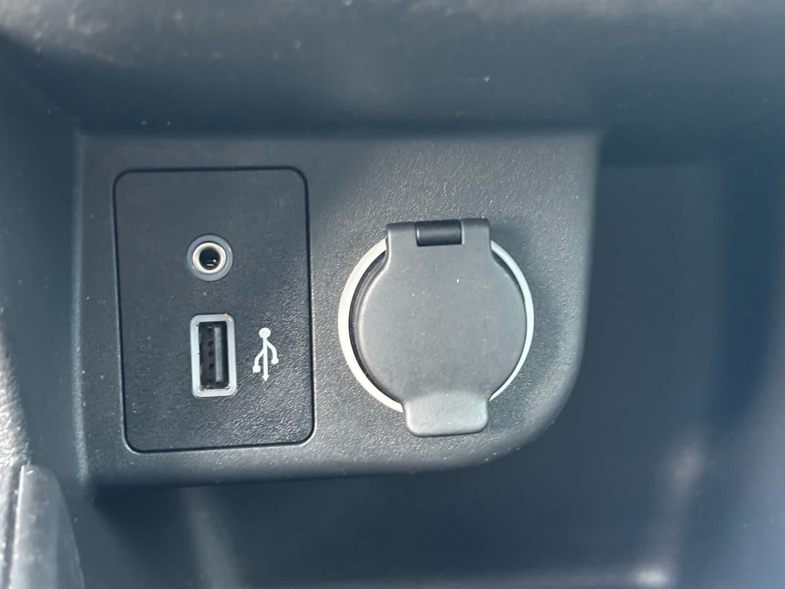 Thumbnail: 2023 Nissan Kicks - 25