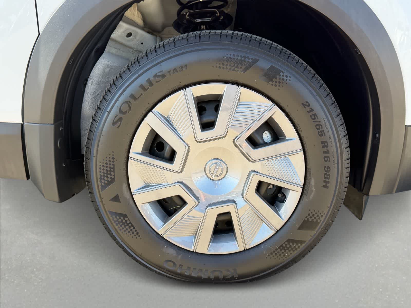 Thumbnail: 2025 Nissan Kicks - 7