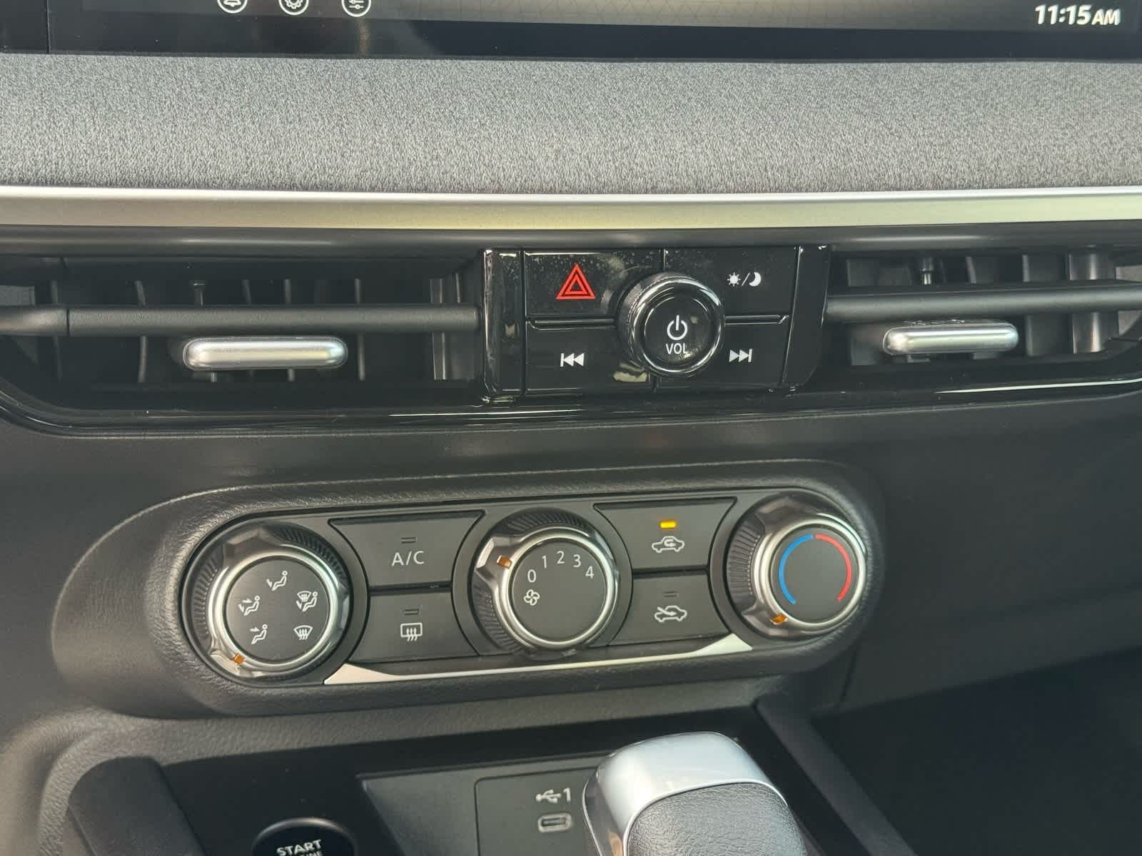 Thumbnail: 2026 Nissan Kicks - 23