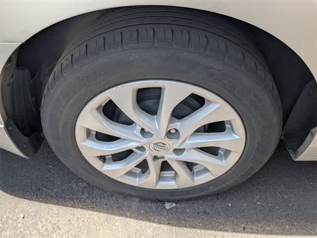 Thumbnail: 2019 Nissan Sentra - 18