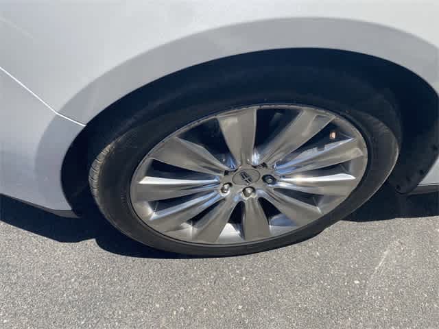 Thumbnail: 2015 Lincoln MKS - 7