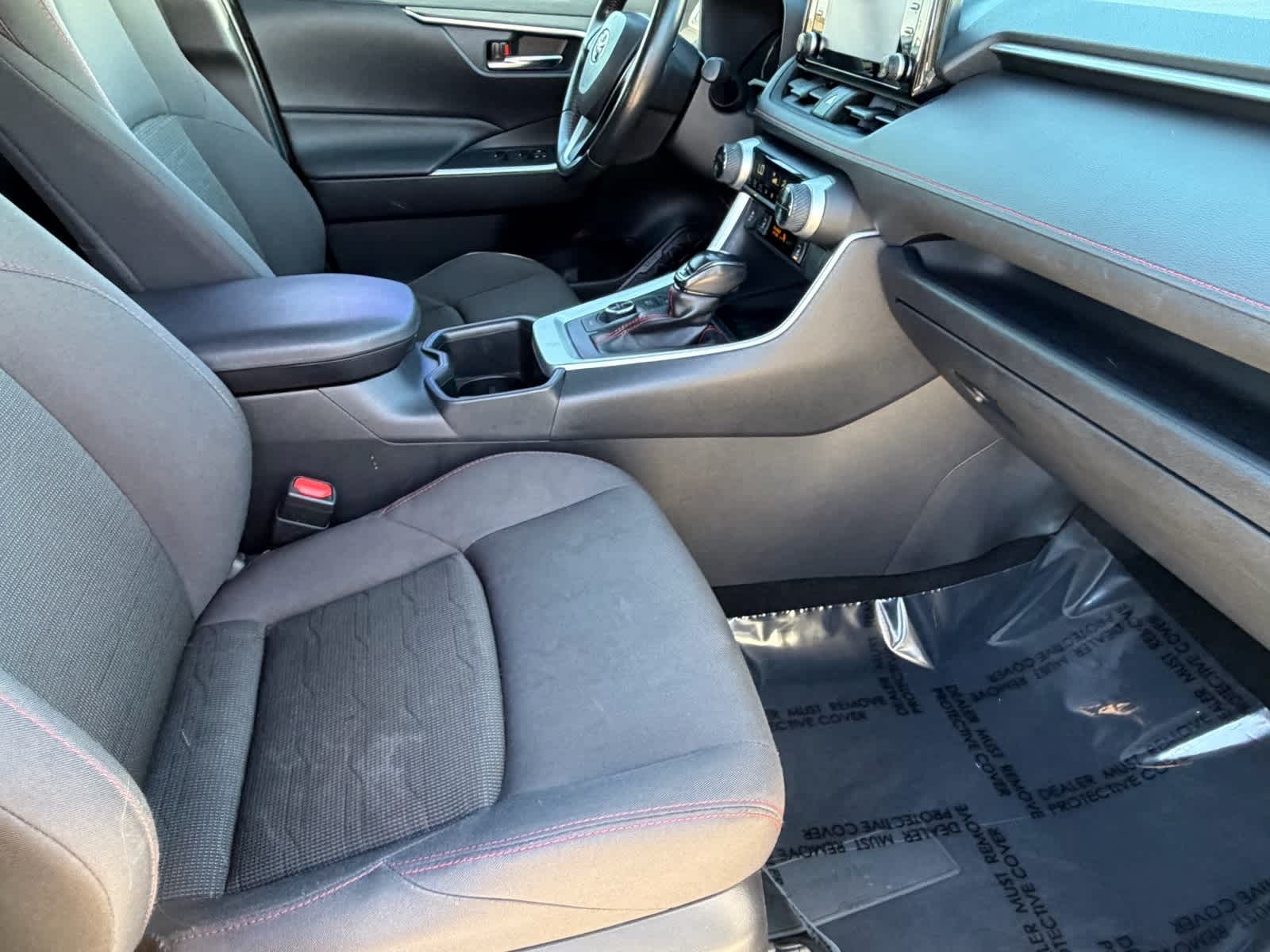 Thumbnail: 2022 Toyota RAV4 - 13