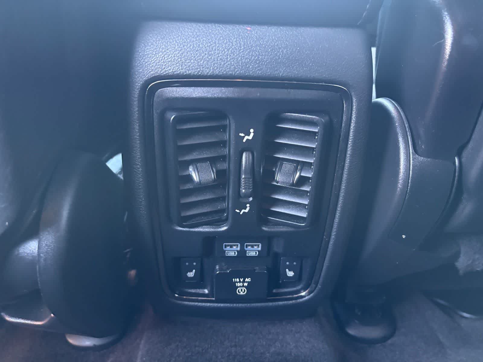 Thumbnail: 2019 Dodge Durango - 16