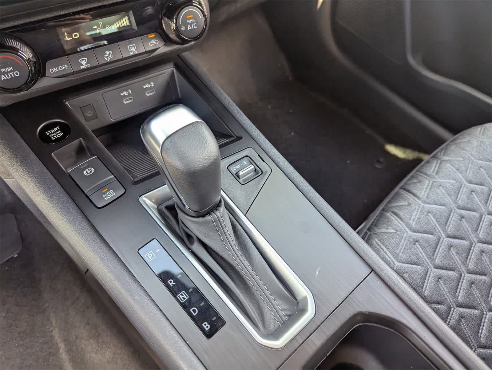 Thumbnail: 2026 Nissan Kicks - 24