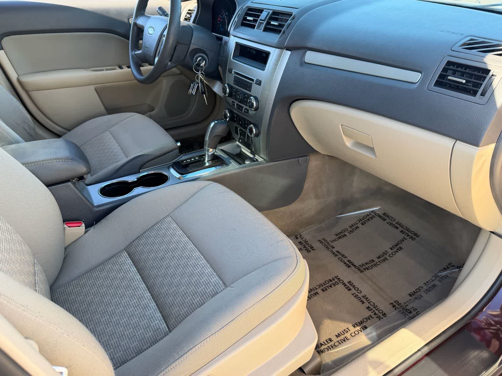 Thumbnail: 2011 Ford Fusion - 13