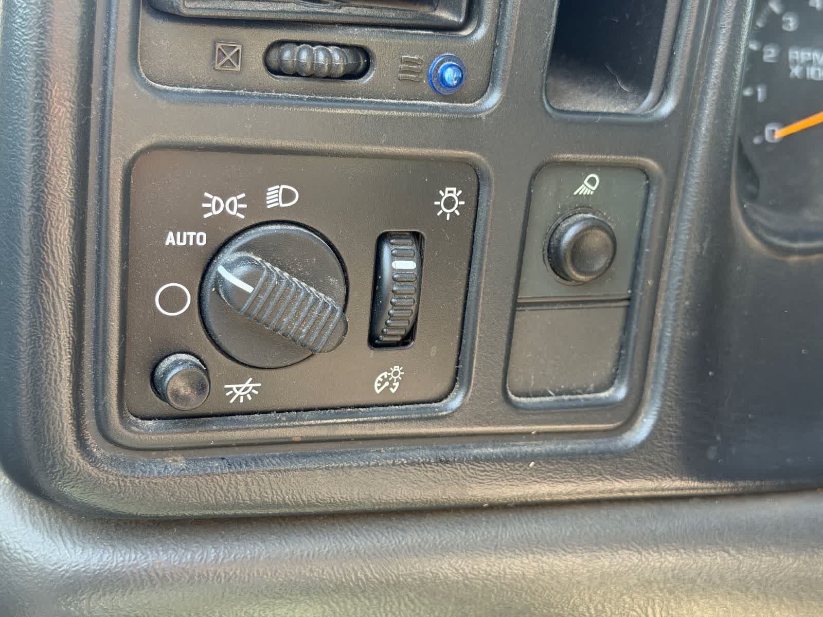 Thumbnail: 2007 Chevrolet Silverado 2500 - 13