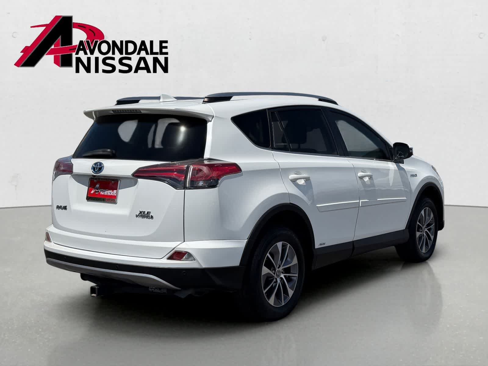 Thumbnail: 2018 Toyota RAV4 - 6