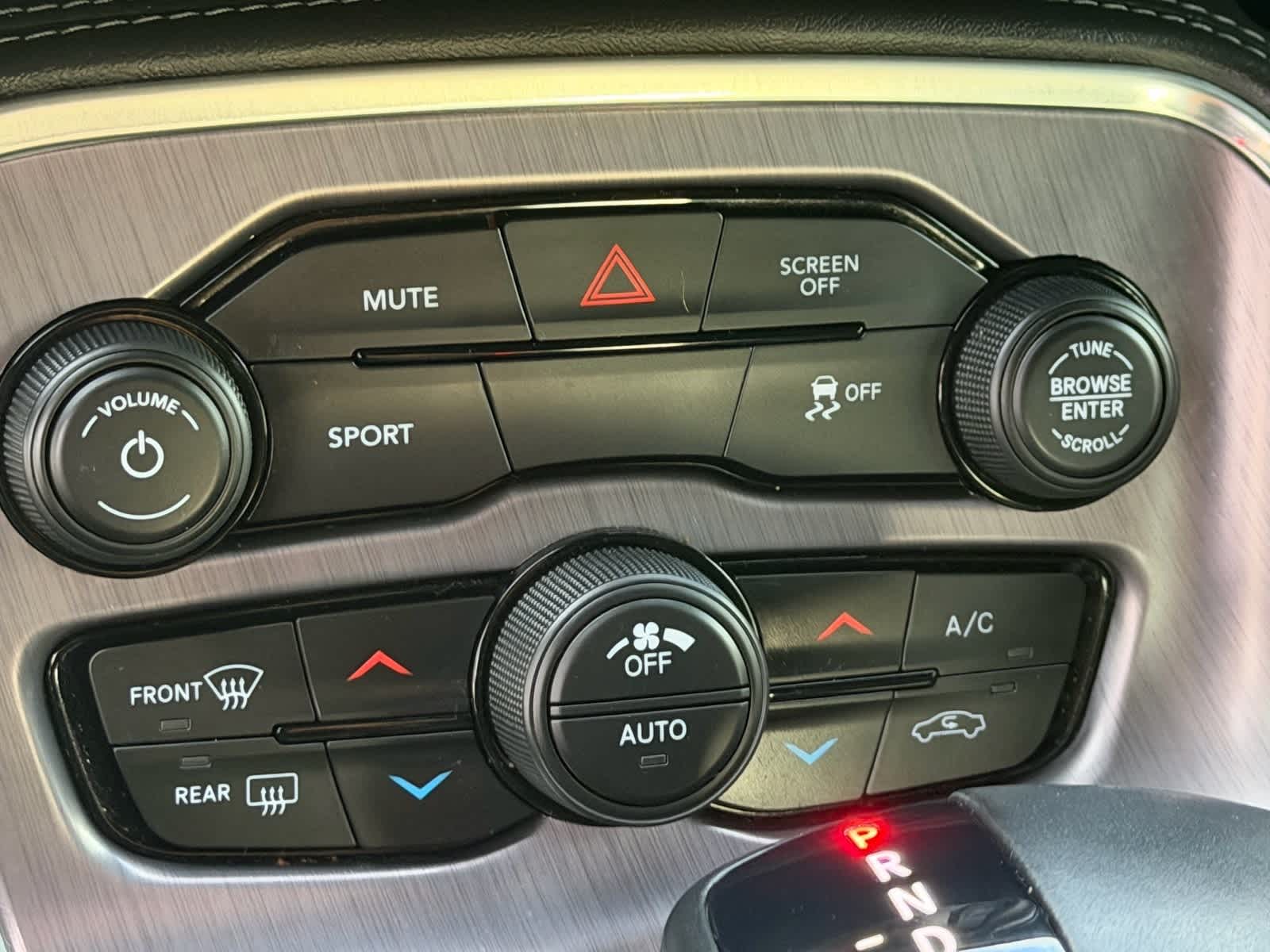 Thumbnail: 2017 Dodge Challenger - 25