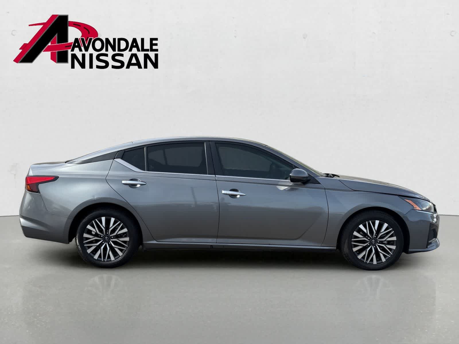 Thumbnail: 2023 Nissan Altima - 8