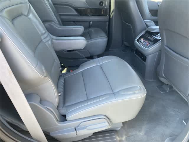 Thumbnail: 2018 Lincoln Navigator - 16
