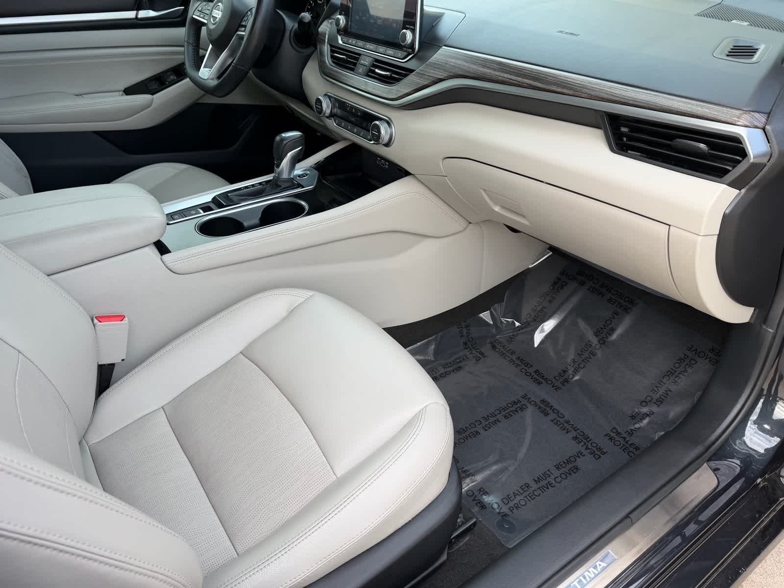 Thumbnail: 2022 Nissan Altima - 13