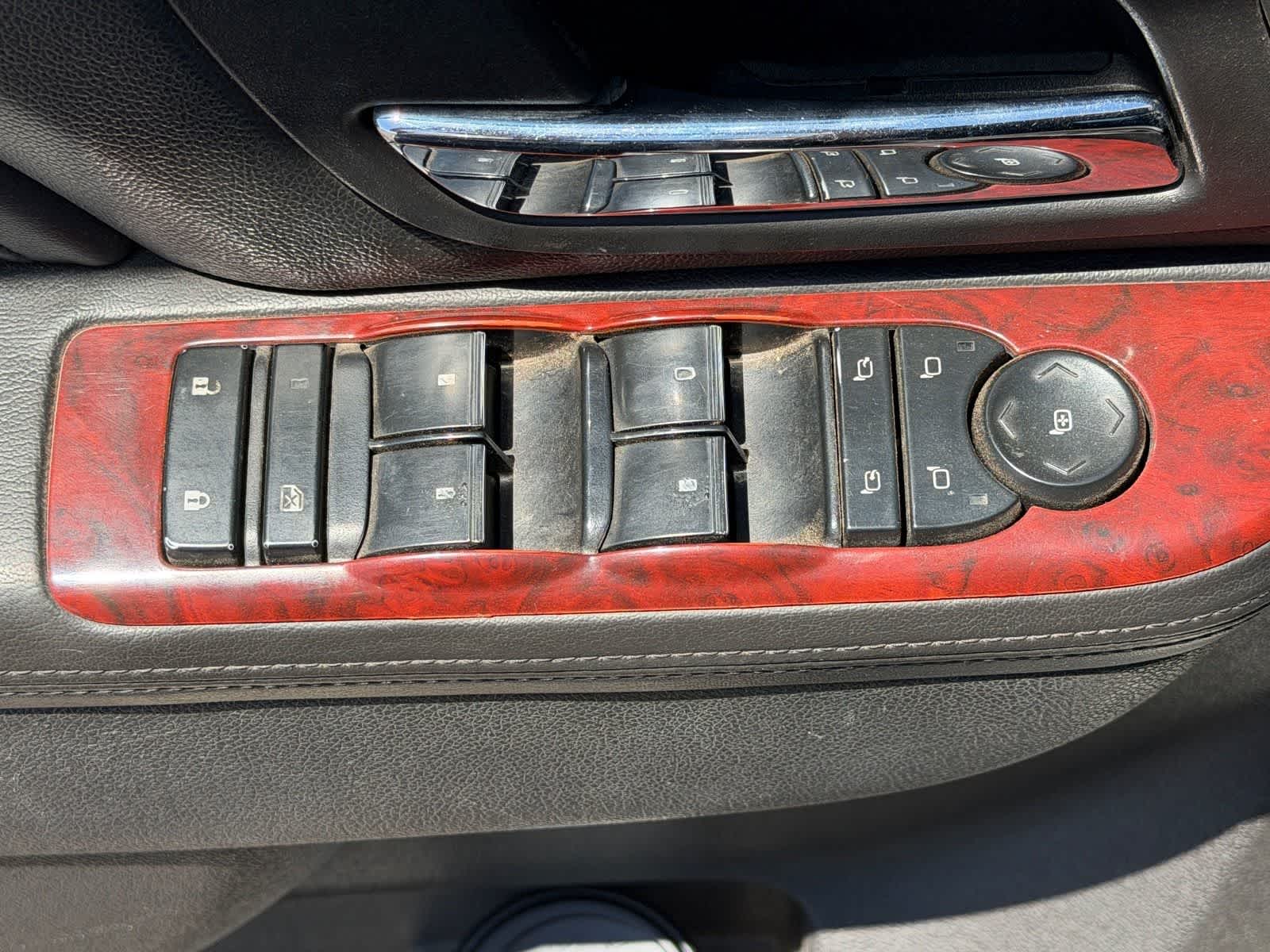 Thumbnail: 2013 Cadillac Escalade - 8
