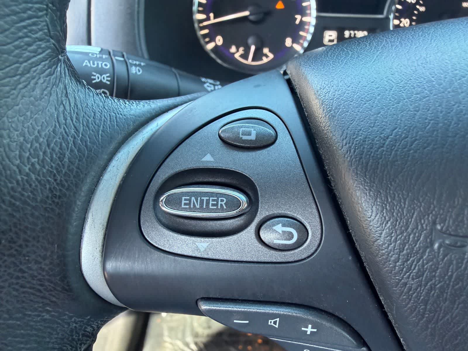 Thumbnail: 2015 INFINITI QX60 - 16