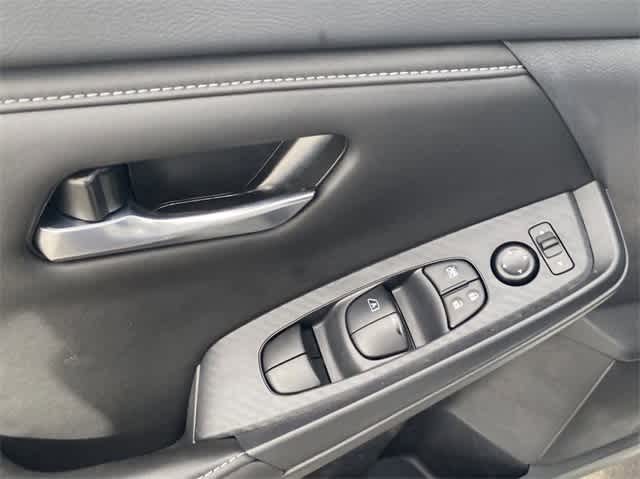 Thumbnail: 2025 Nissan Sentra - 18