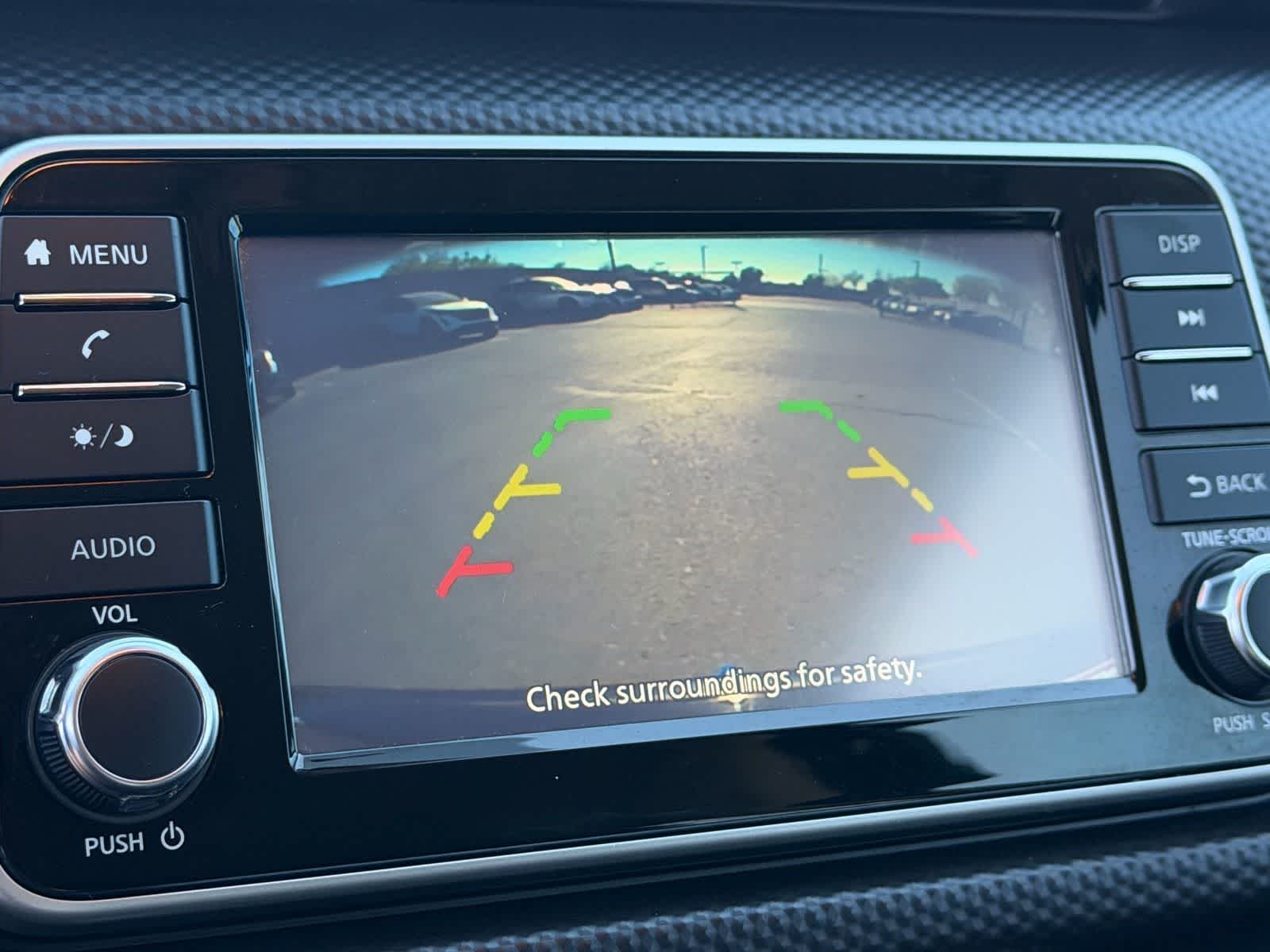 Thumbnail: 2022 Nissan Kicks - 25