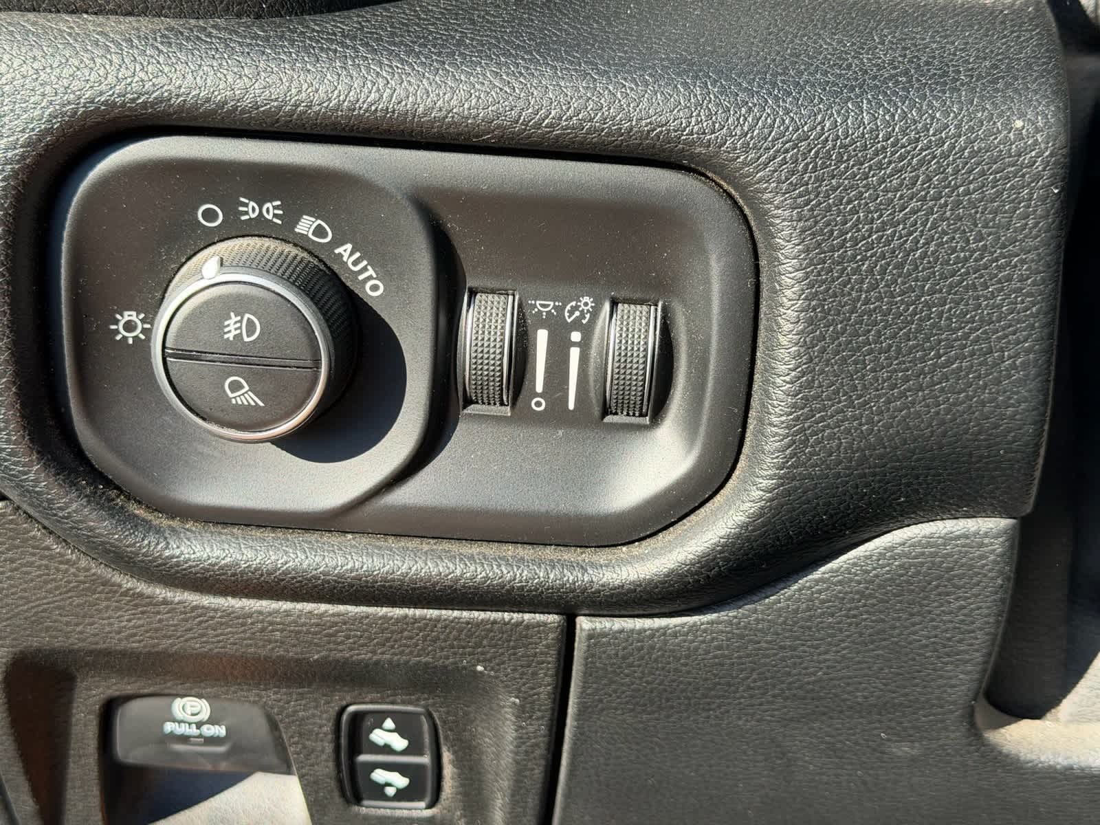 Thumbnail: 2019 RAM 1500 - 16