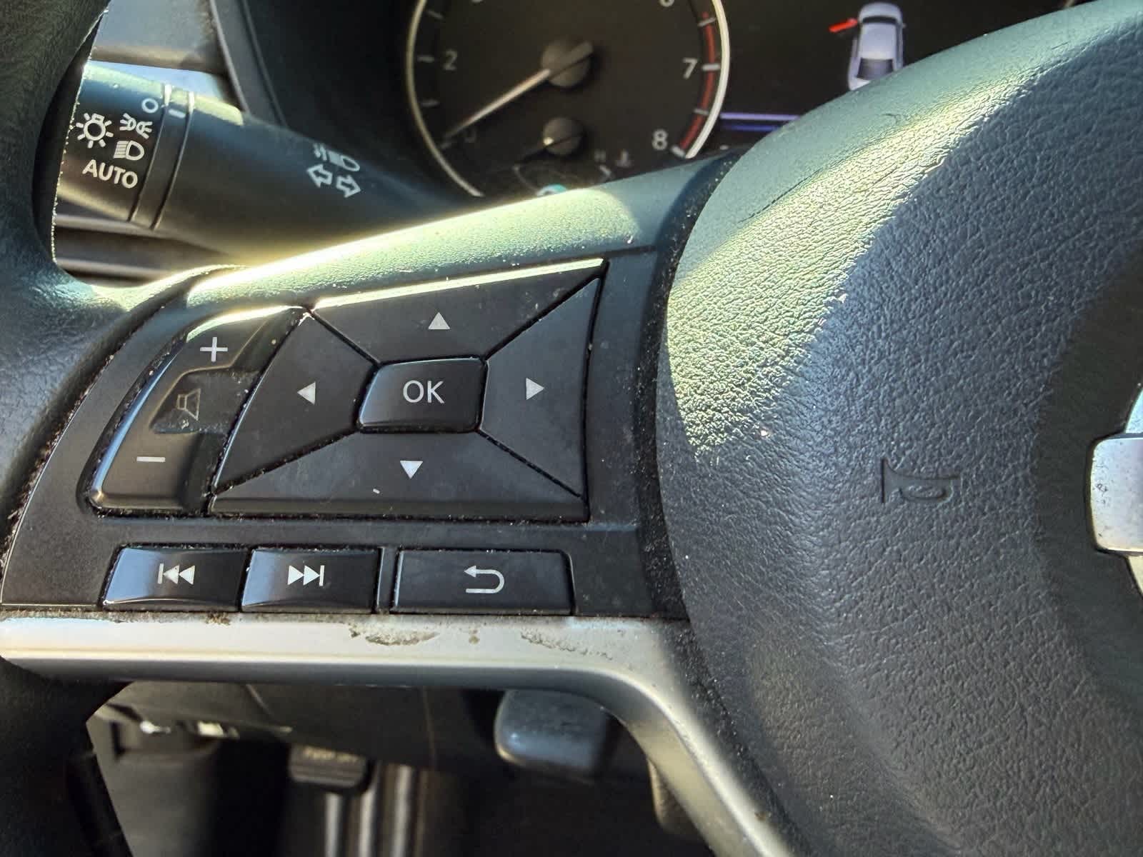 Thumbnail: 2020 Nissan Altima - 11