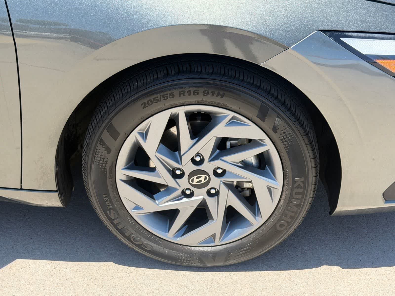 Thumbnail: 2024 Hyundai Elantra - 10