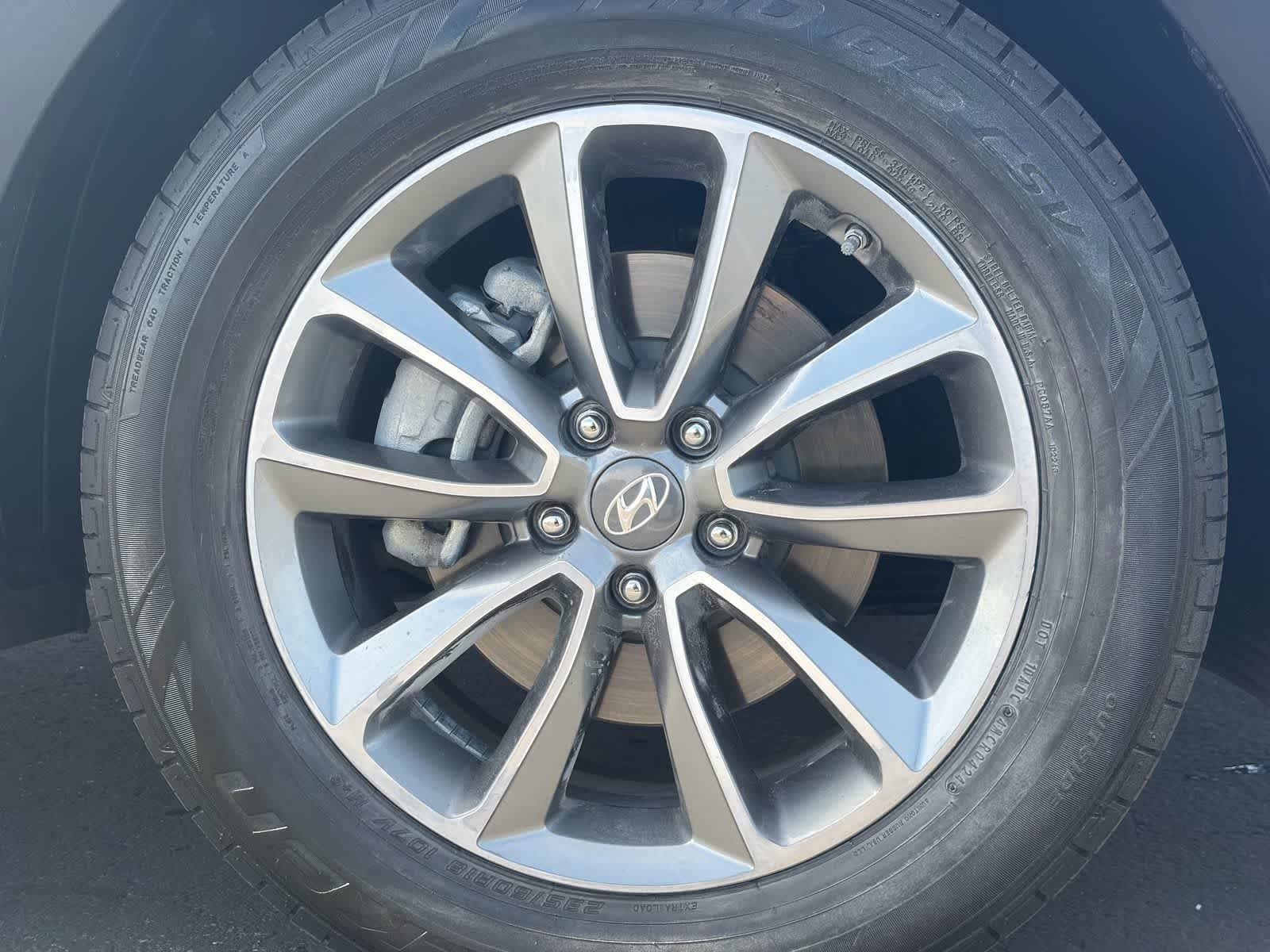 Thumbnail: 2017 Hyundai Santa Fe - 10