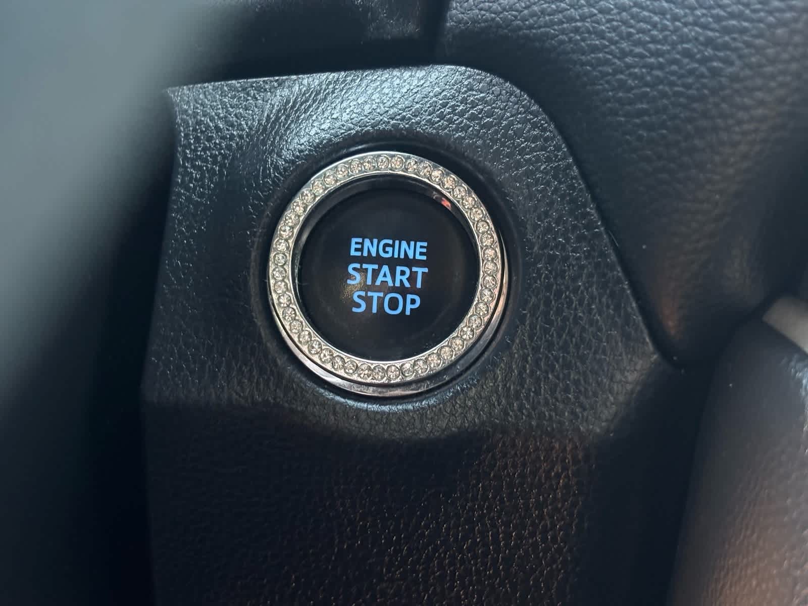 Thumbnail: 2019 Toyota RAV4 - 29