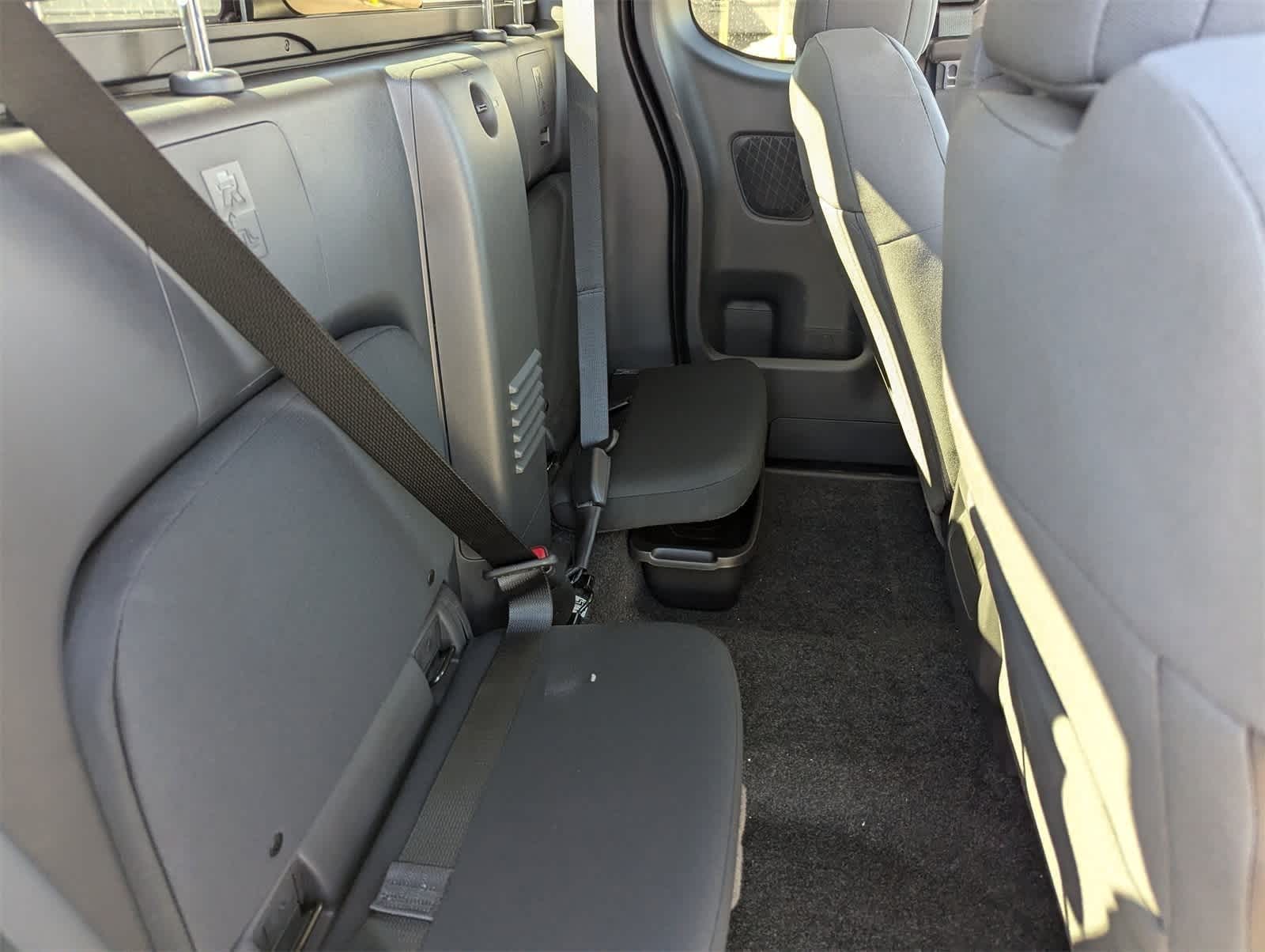 Thumbnail: 2026 Nissan Frontier - 14