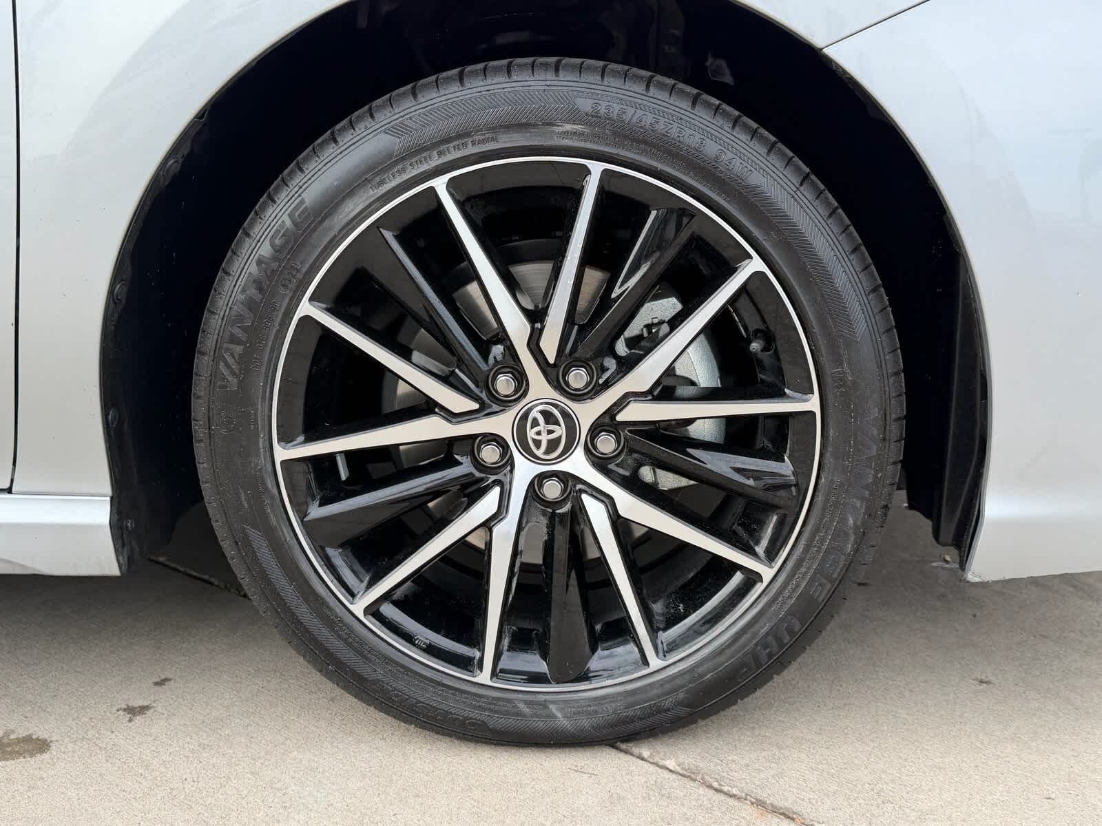 Thumbnail: 2024 Toyota Camry - 10