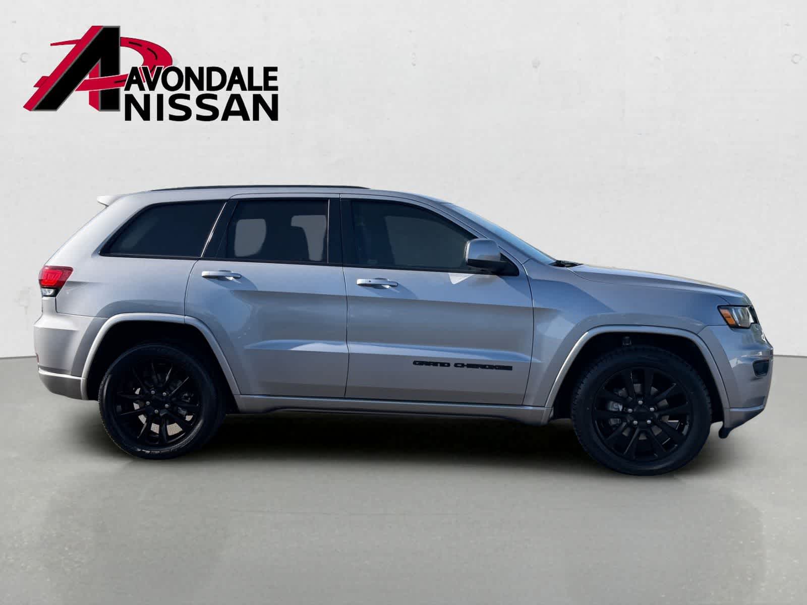 Thumbnail: 2019 Jeep Grand Cherokee - 7