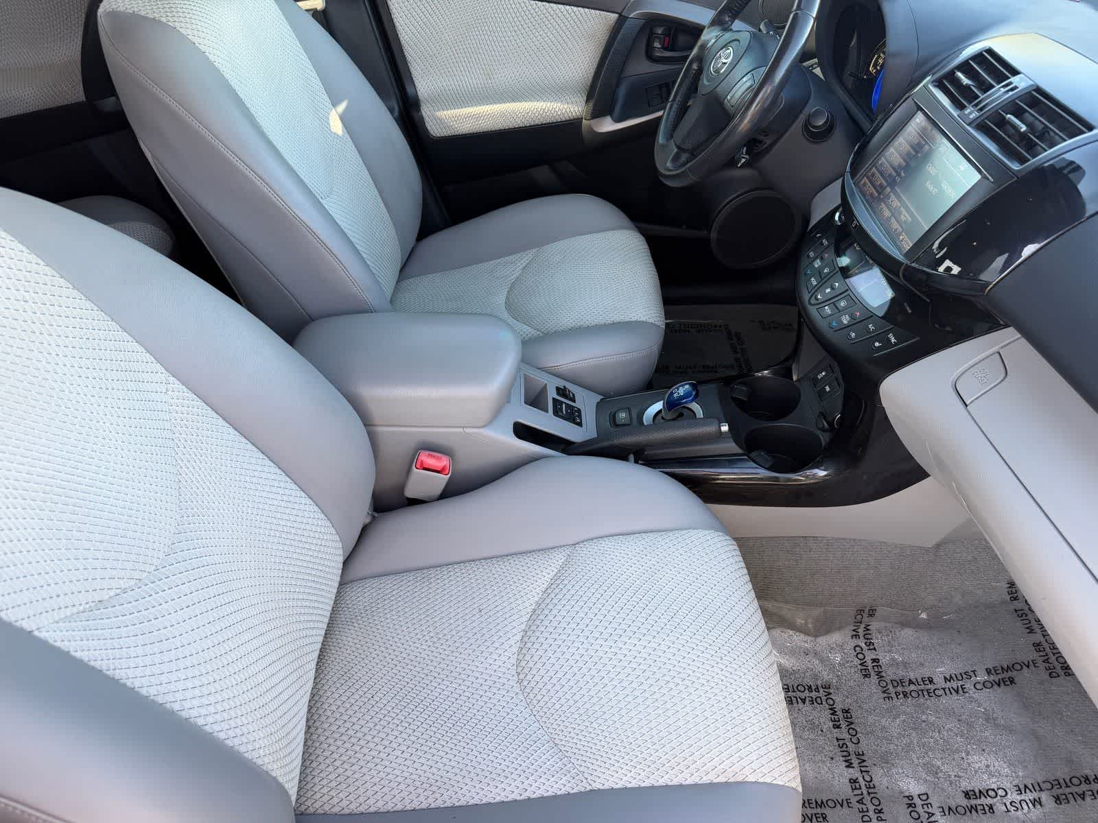 Thumbnail: 2014 Toyota RAV4 - 12