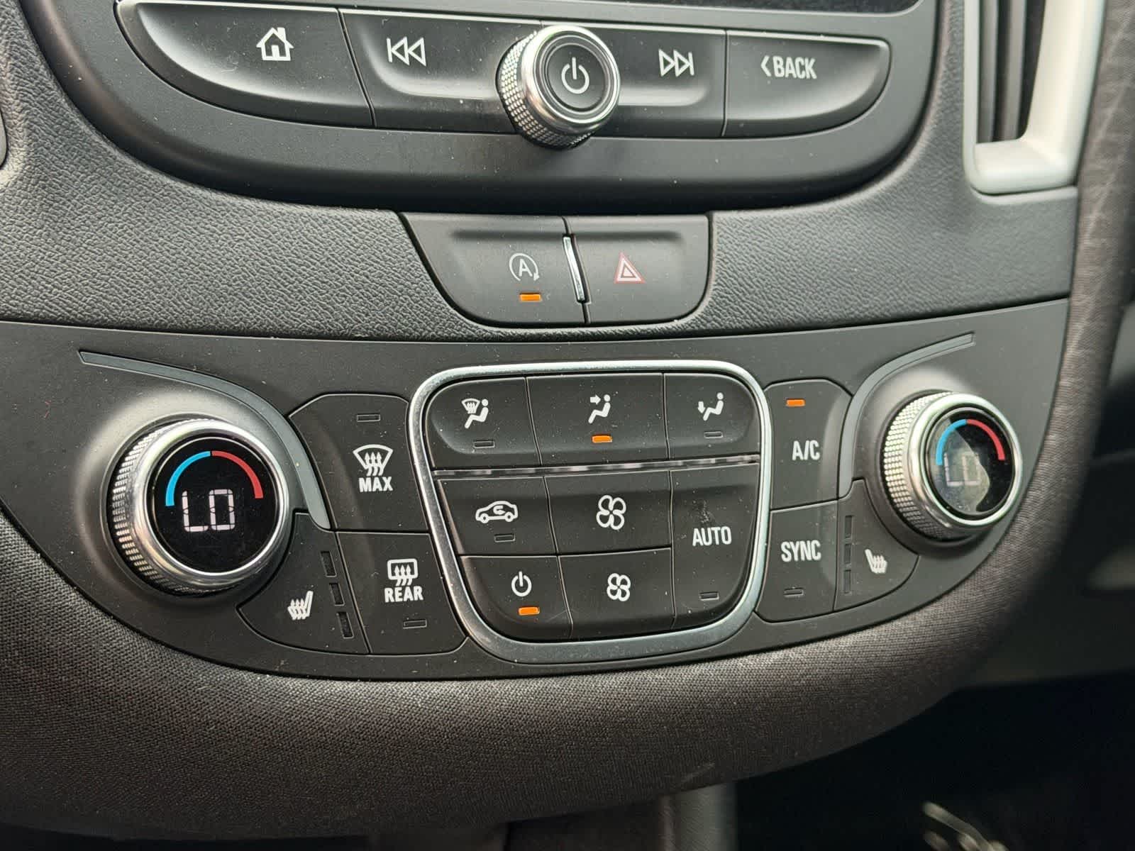 Thumbnail: 2024 Chevrolet Malibu - 26