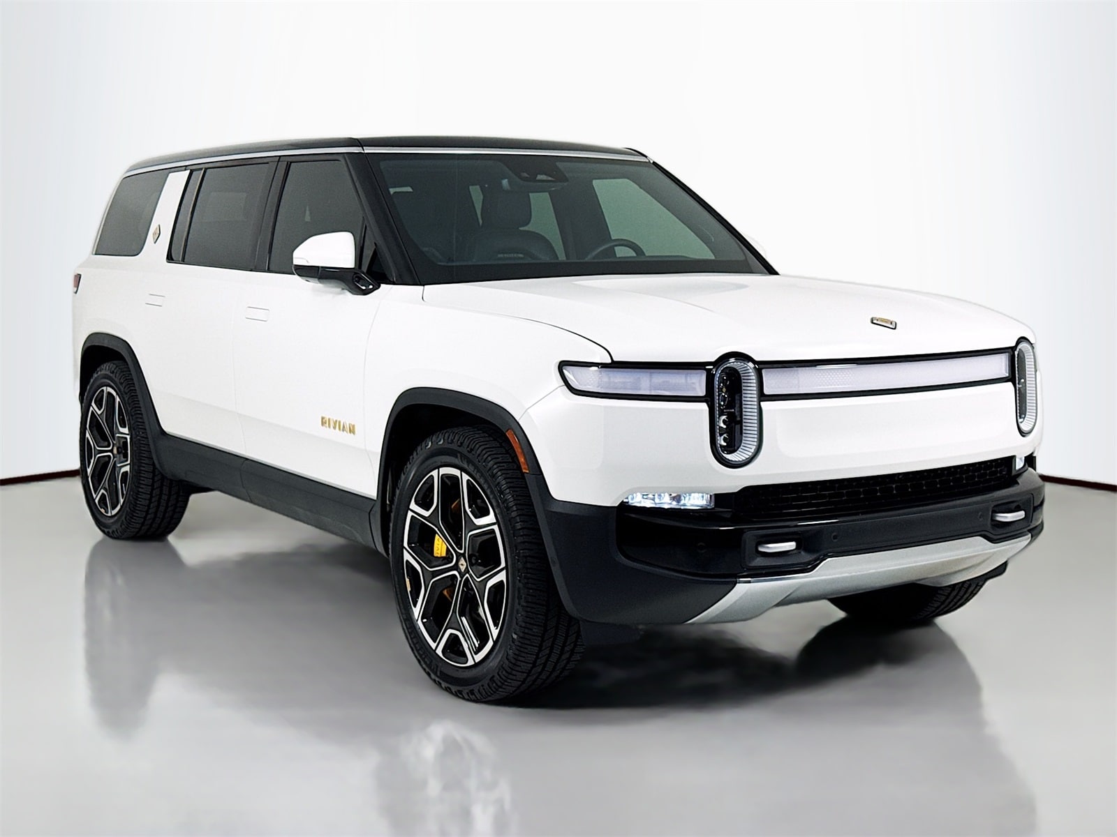 2024 Rivian R1S