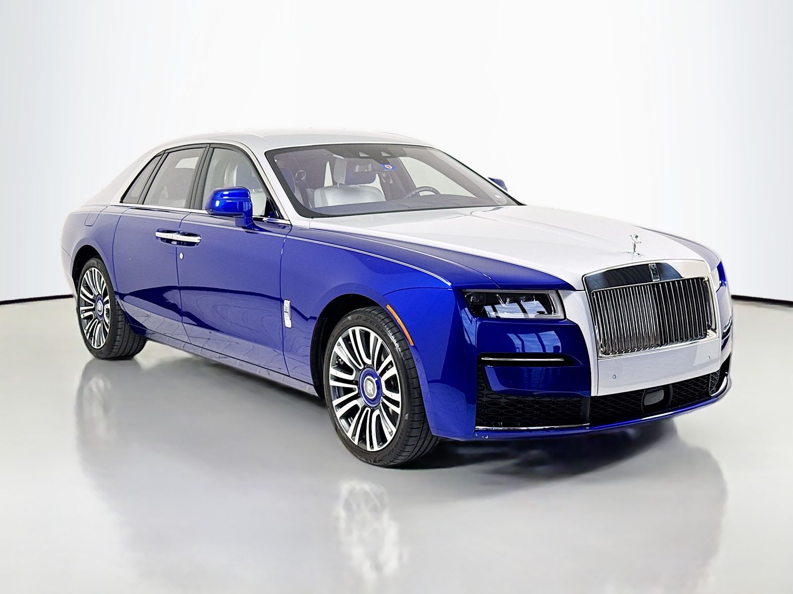2023 Rolls-Royce Ghost Ghost's photo